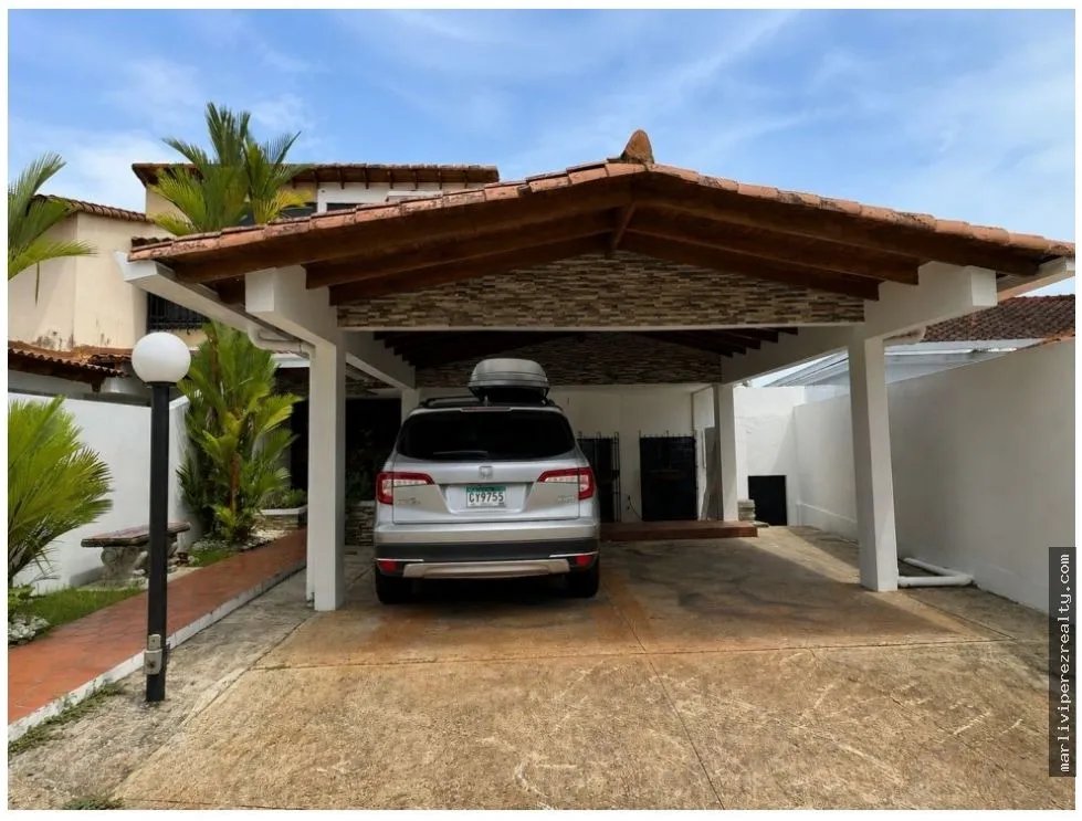 SE VENDE CASA EN DOS MARES