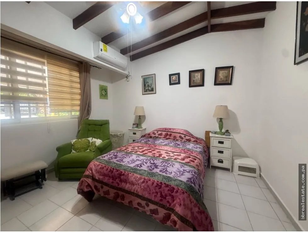 Sale of House in Coronado Golf Club, Coronado Beach