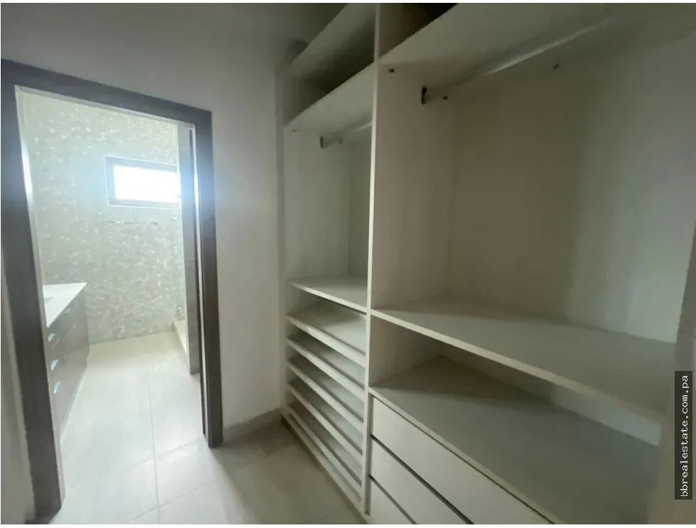 Apartment Rental in PH Parkview, Costa del Este