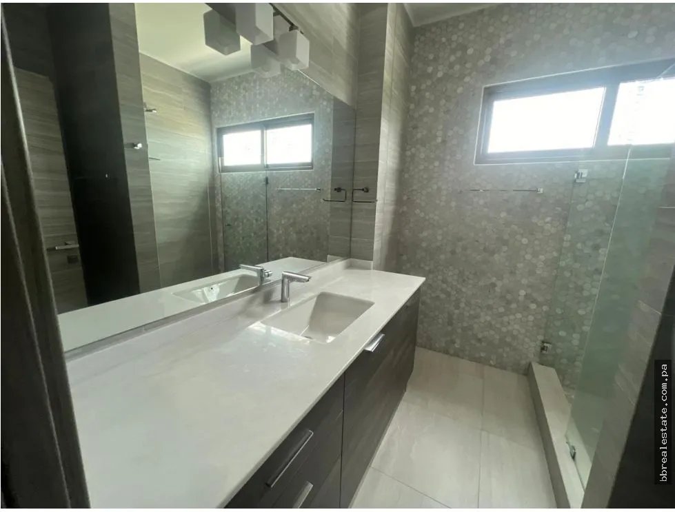 Apartment Rental in PH Parkview, Costa del Este