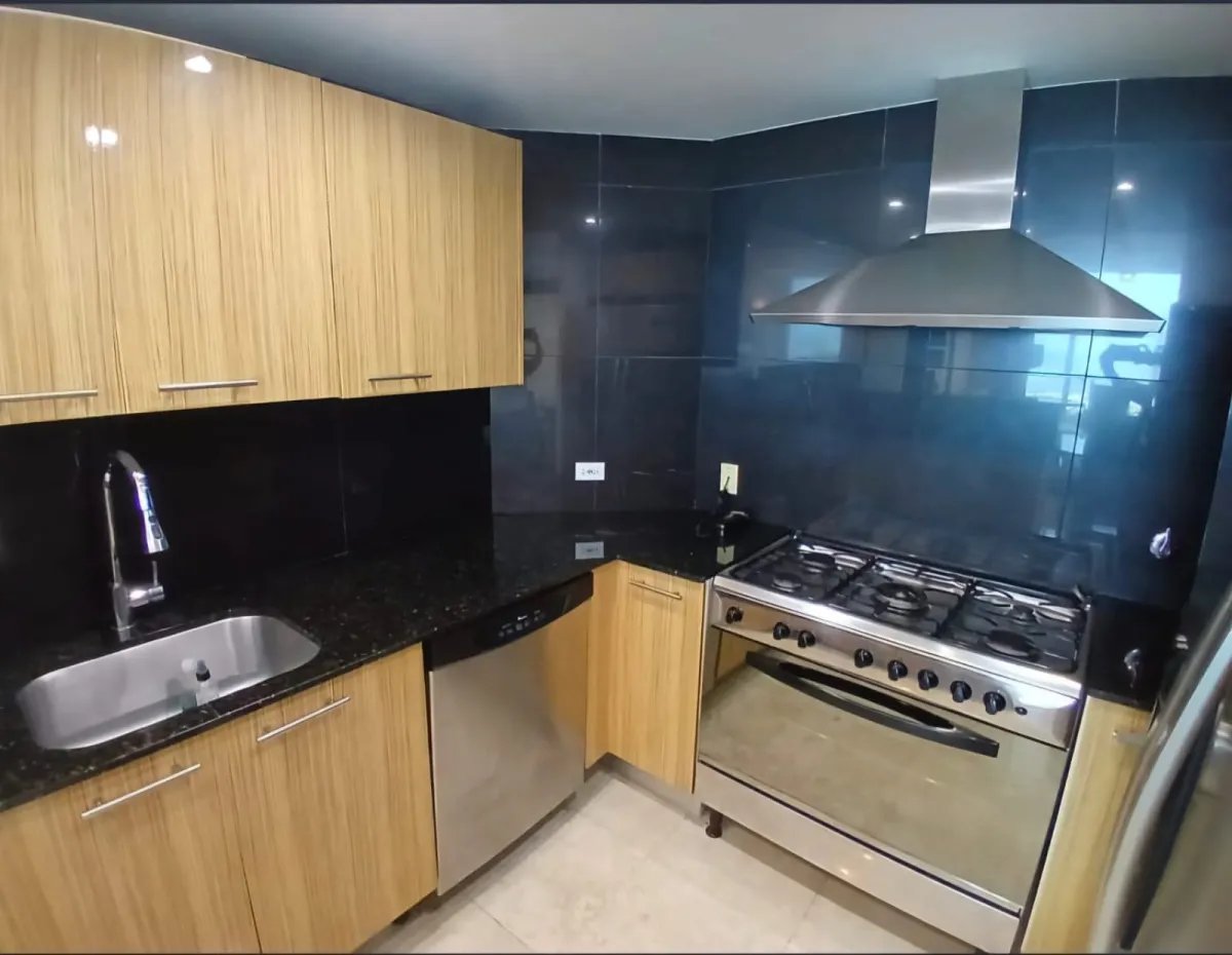 FURNISHED APARTMENT FOR RENT WITH OCEAN VIEW – AVENIDA BALBOA
