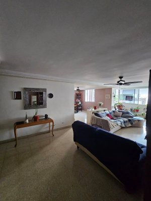 APARTAMENTO EN VENTA EN BELLA VISTA