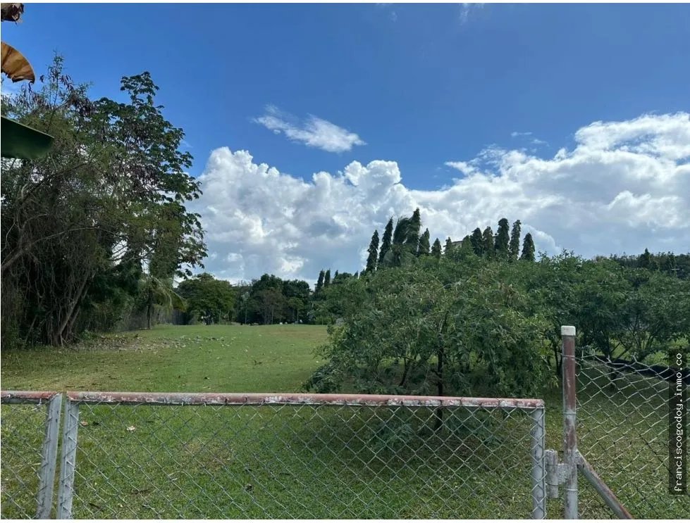 Vendo Terreno en Coronado