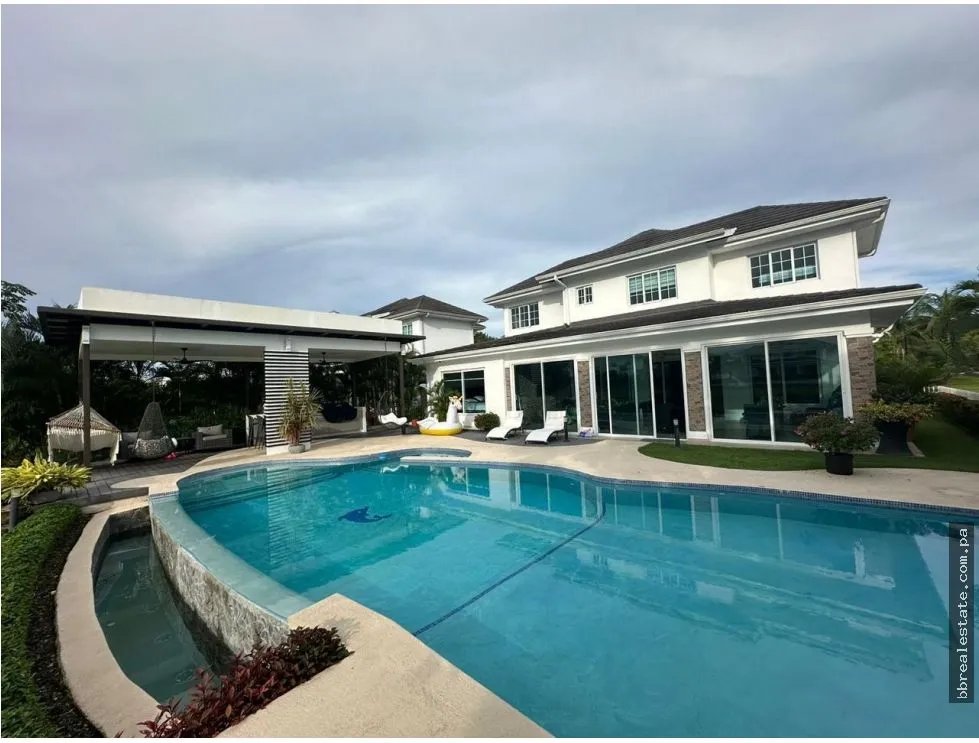 Alquiler de casa en Bijao, Bijao Quarry Heights