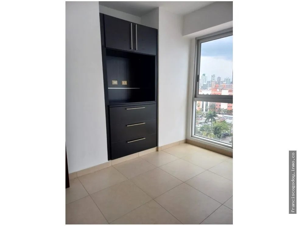 Apartment for Rent and/or Sale on Avenida Balboa