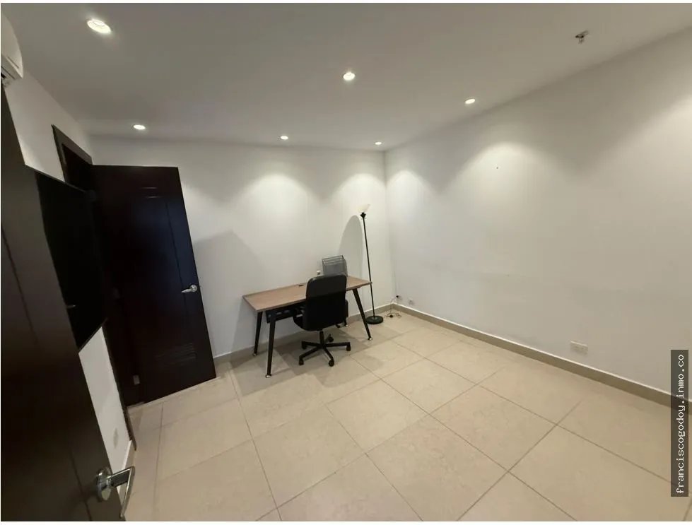 Apartment for Sale and/or Rent on Avenida Balboa