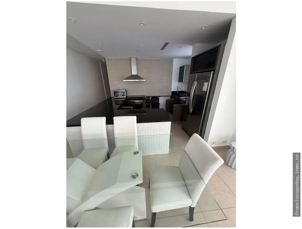Apartment for Sale and/or Rent on Avenida Balboa