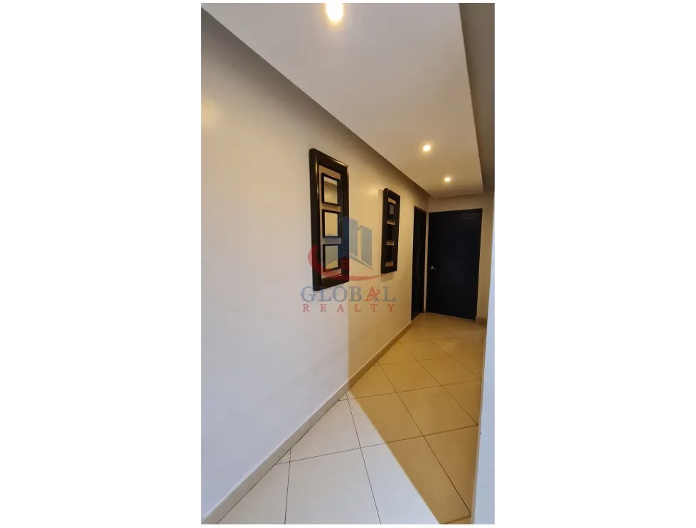 Sale of Apartment in Embassy Club Clayton