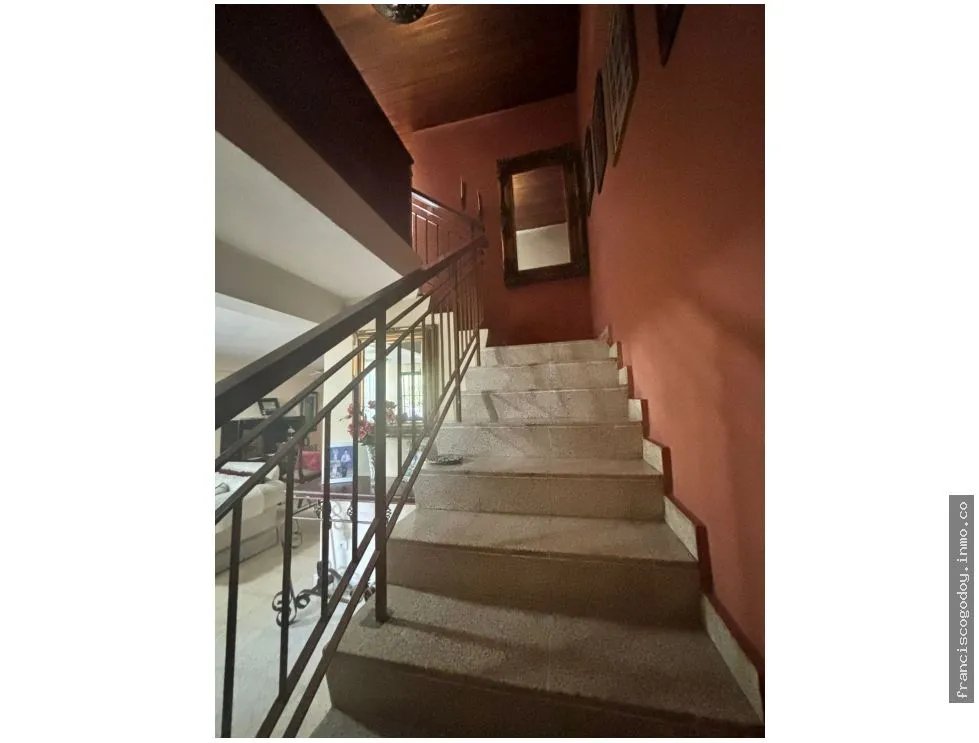 House for Sale in La Locería