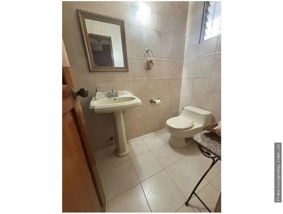 House for Sale in La Locería