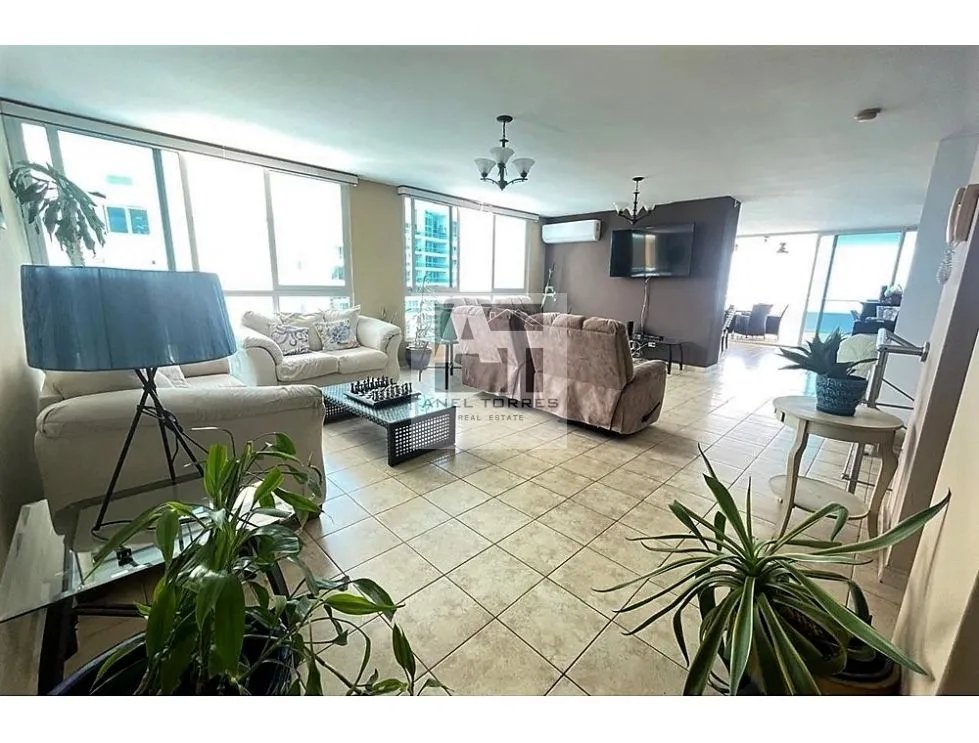 Se vende penthouse frente al mar en Playa Serena, Nueva Gorgona