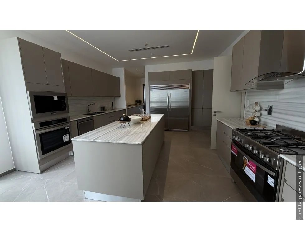 SALE OF EXCLUSIVE APARTMENT IN PUNTA PAITILLA