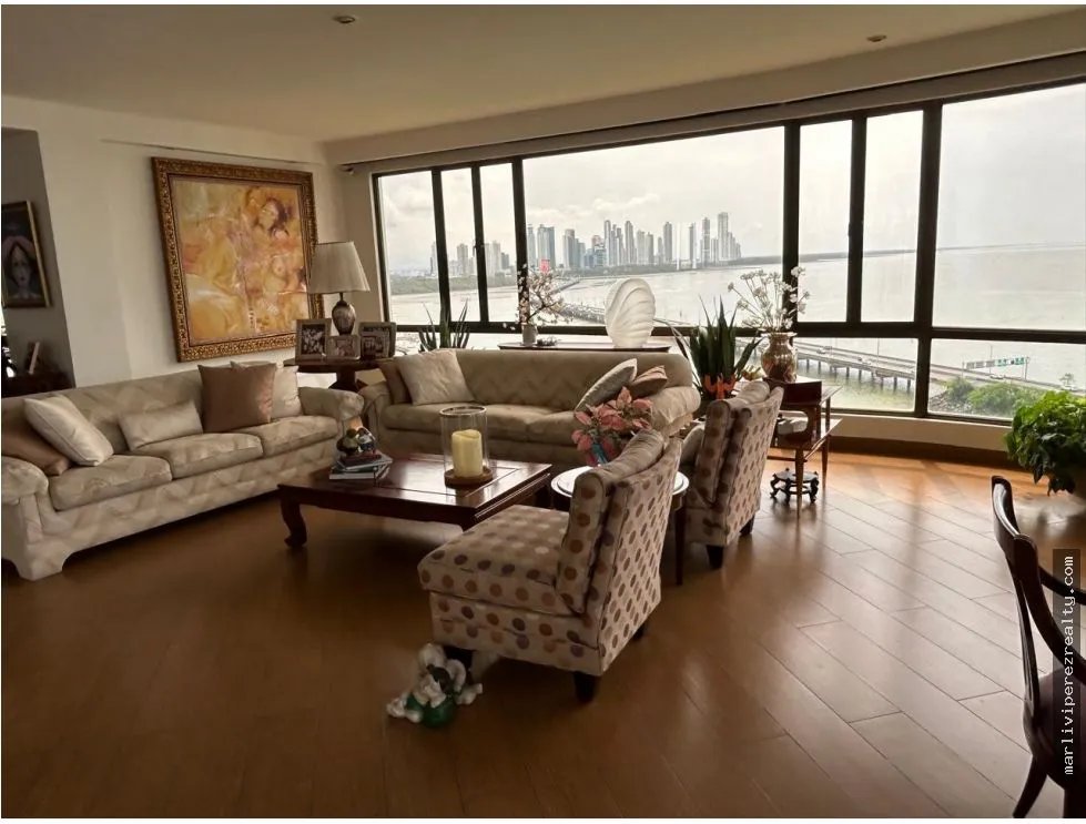 Luxury Apartment for Sale in Coco del Mar - San Francisco