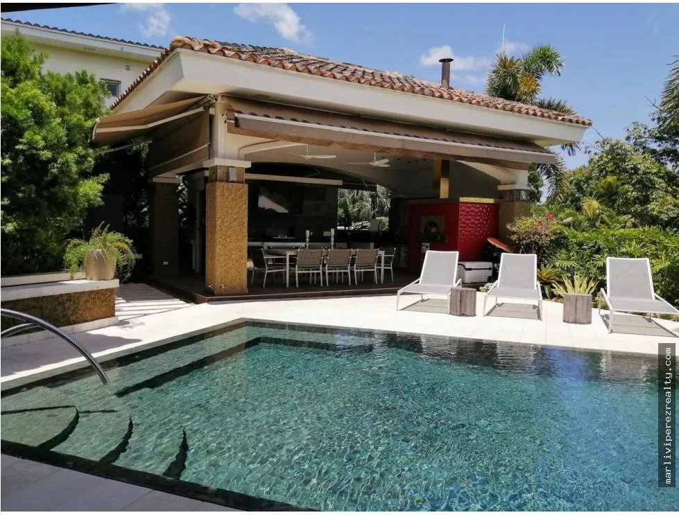 Luxury Spacious Home for Sale in Tucán Country Club