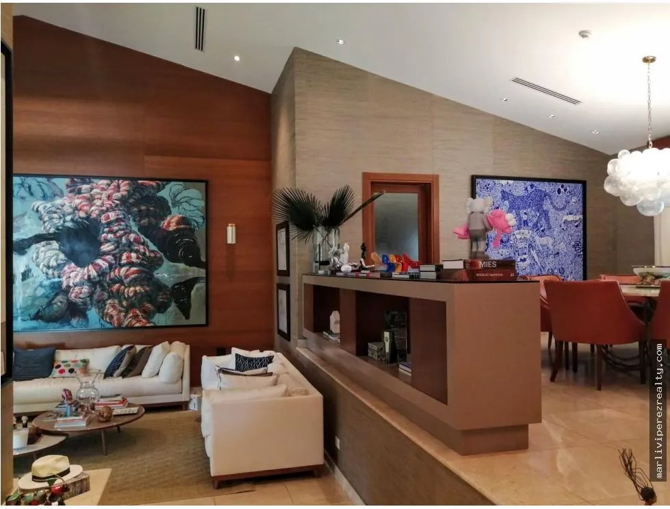 Se vende lujosa y amplia casa en Tucán Country Club