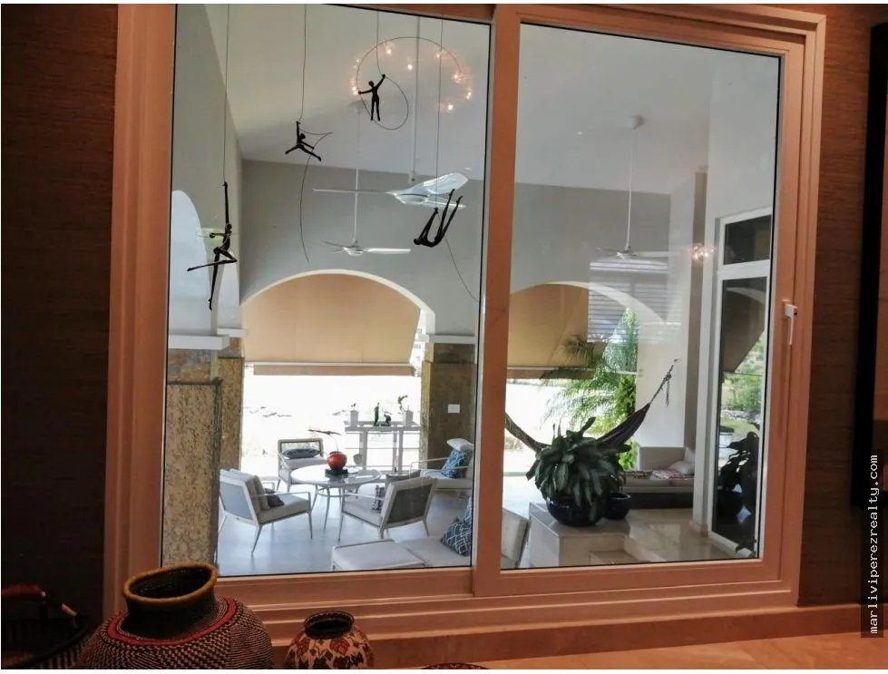 Se vende lujosa y amplia casa en Tucán Country Club
