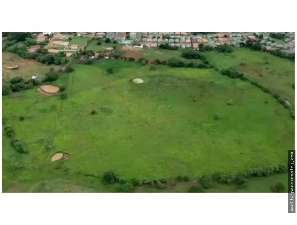 Land Sale in Chitré