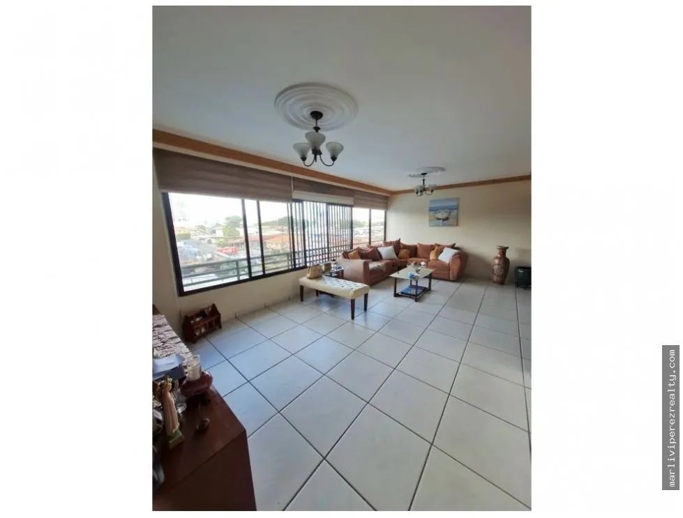 Apartment for Sale in Country Park, San Francisco
