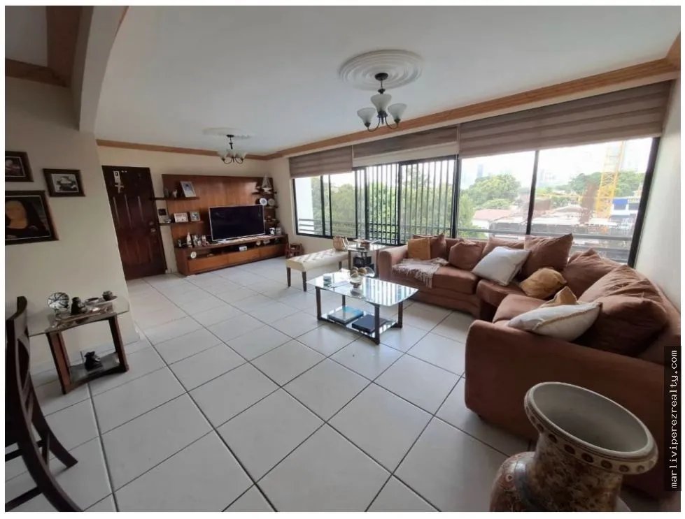 Apartment for Sale in Country Park, San Francisco