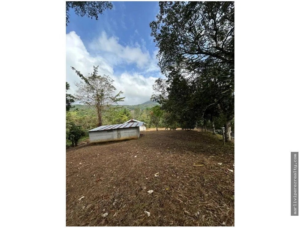 Terreno à Venda em Capira