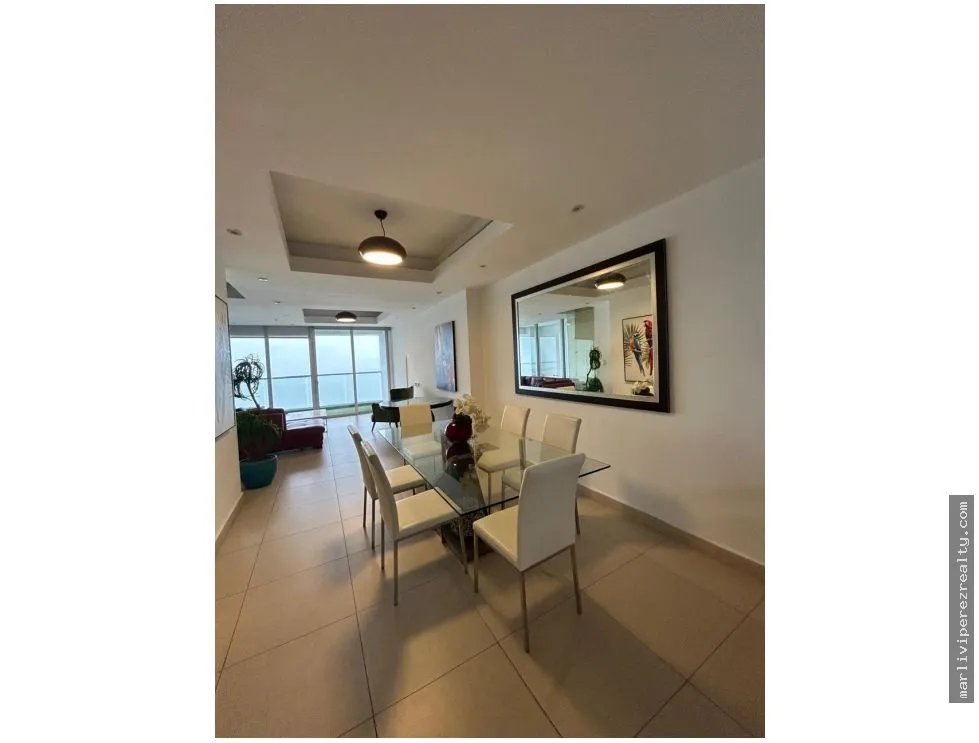 Apartamento en Venta en Avenida Balboa