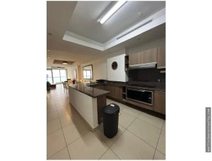 Apartment for Sale on Avenida Balboa