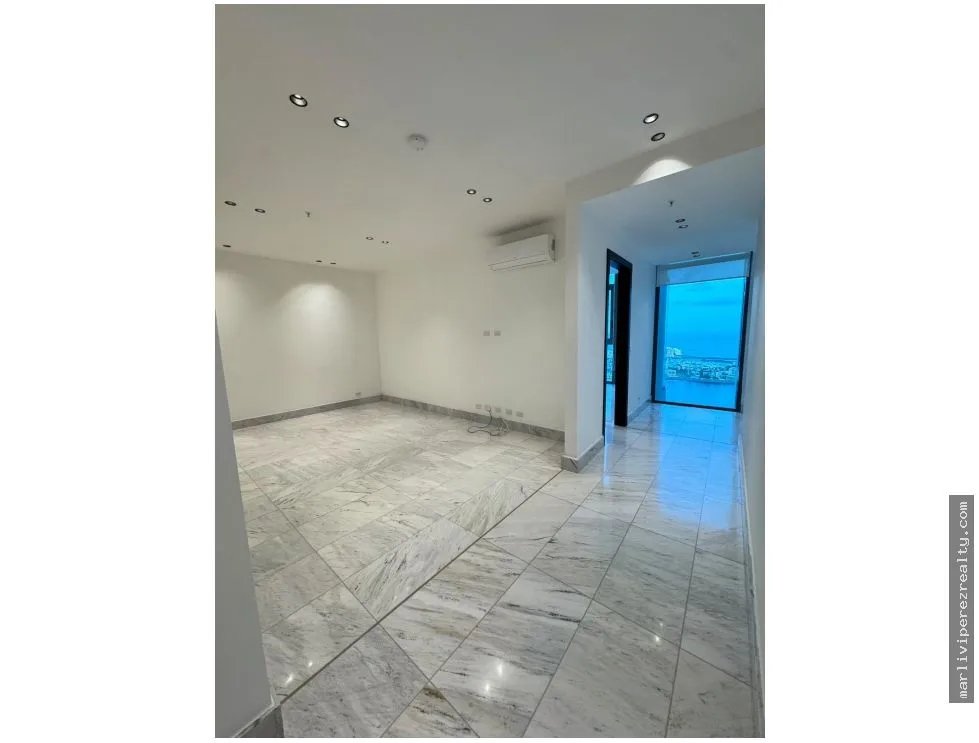 ALQUILER DE APARTAMENTO FRENTE AL MAR