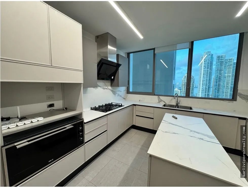 ALQUILER DE APARTAMENTO FRENTE AL MAR