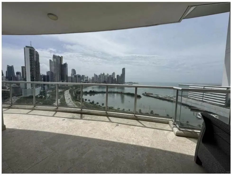 Apartamento para Alugar em Avenida Balboa