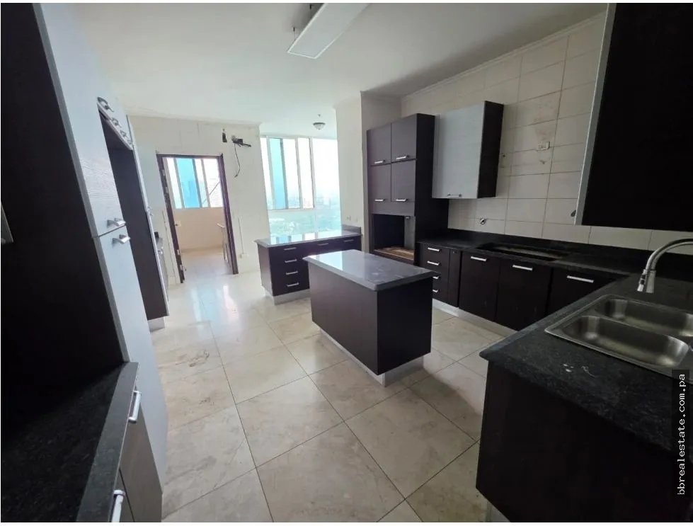 Apartamento à Venda em Costa Del Este