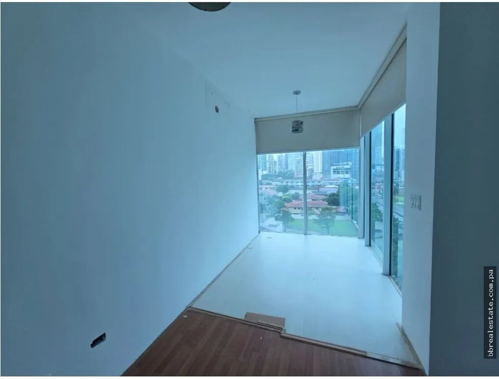 Repossessed Apartment for Sale – PH Loft Four 41, Punta Pacífica