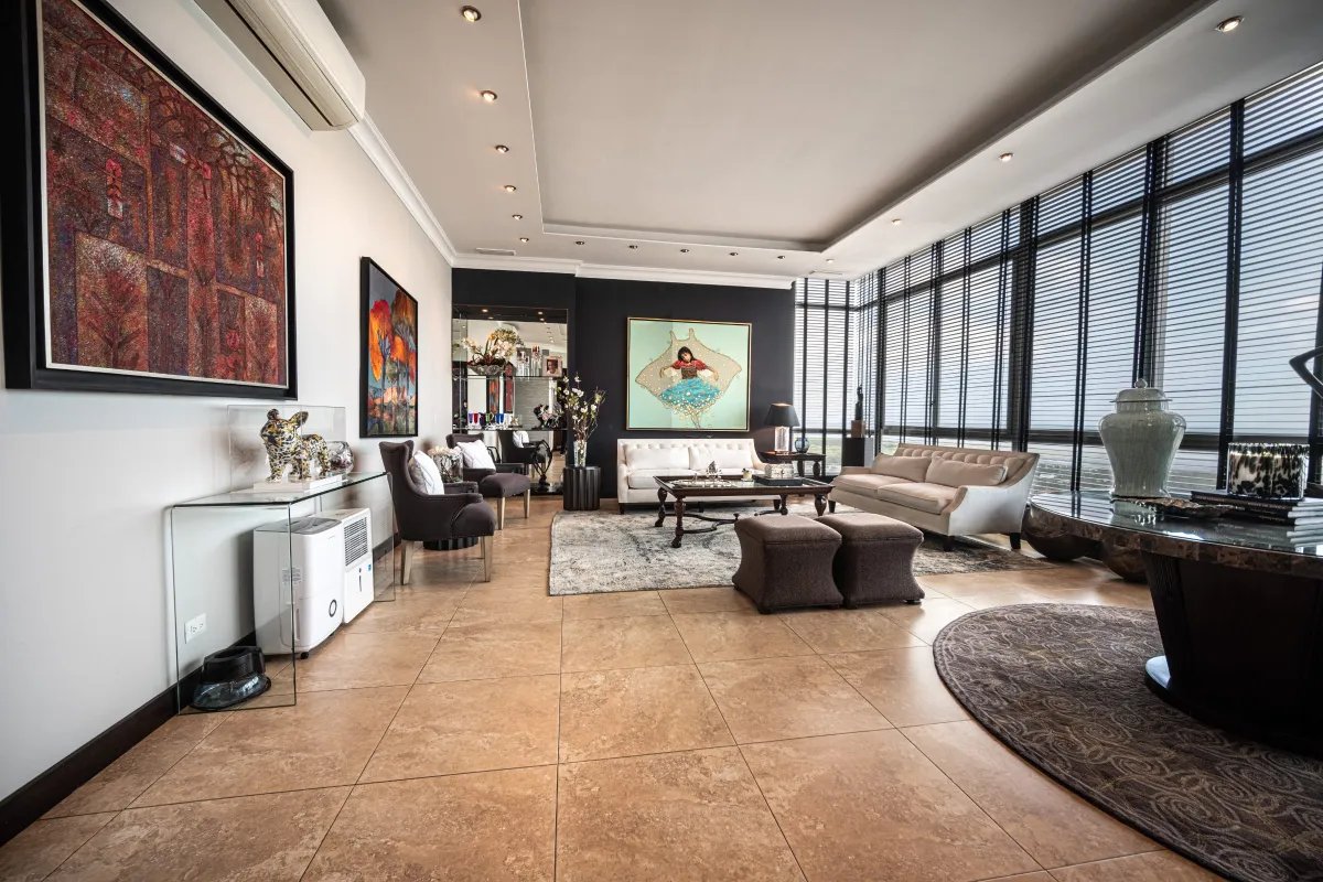COMPLETE APARTMENT FOR SALE COSTA DEL ESTE 520M2