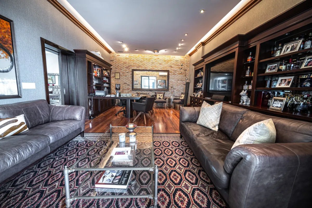 COMPLETE APARTMENT FOR SALE COSTA DEL ESTE 520M2