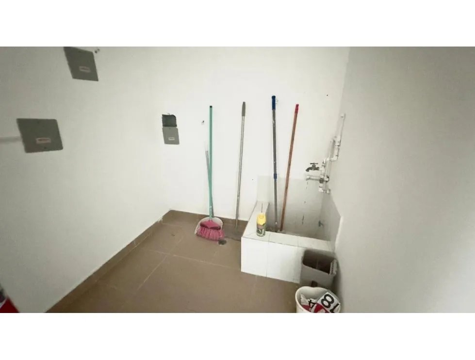 Sale of Commercial Space in Condado del Rey, Condado Mall