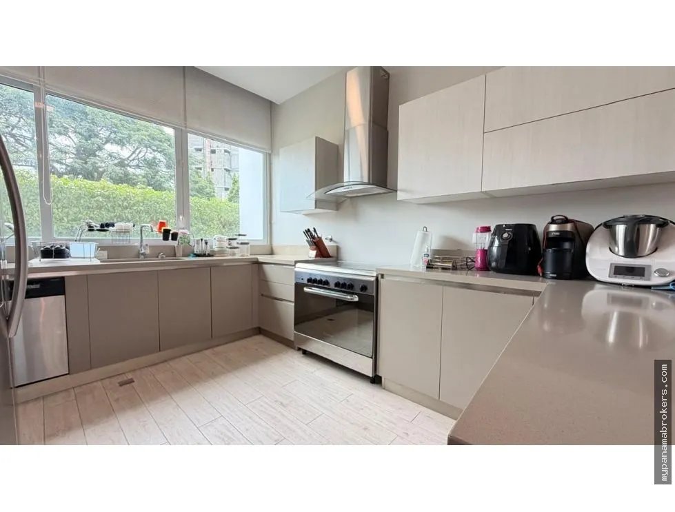 Apartamento para Alugar e à Venda em San Carlos