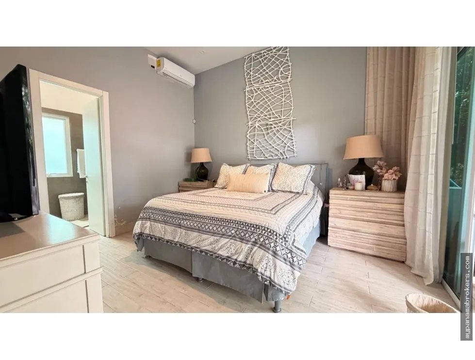 Apartamento para Alugar e à Venda em San Carlos