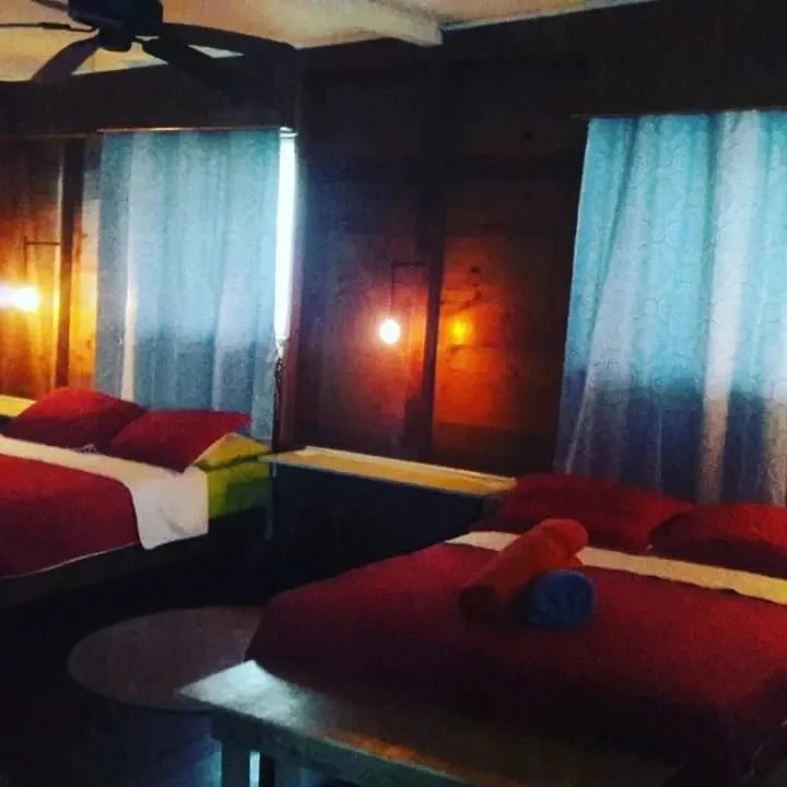 3 casas separadas en Big Creek, Isla Coon, Bocas del Toro
