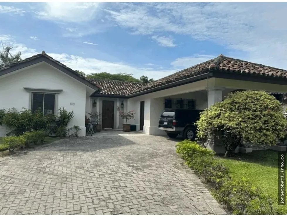 Beachfront Home for Sale - Buenaventura