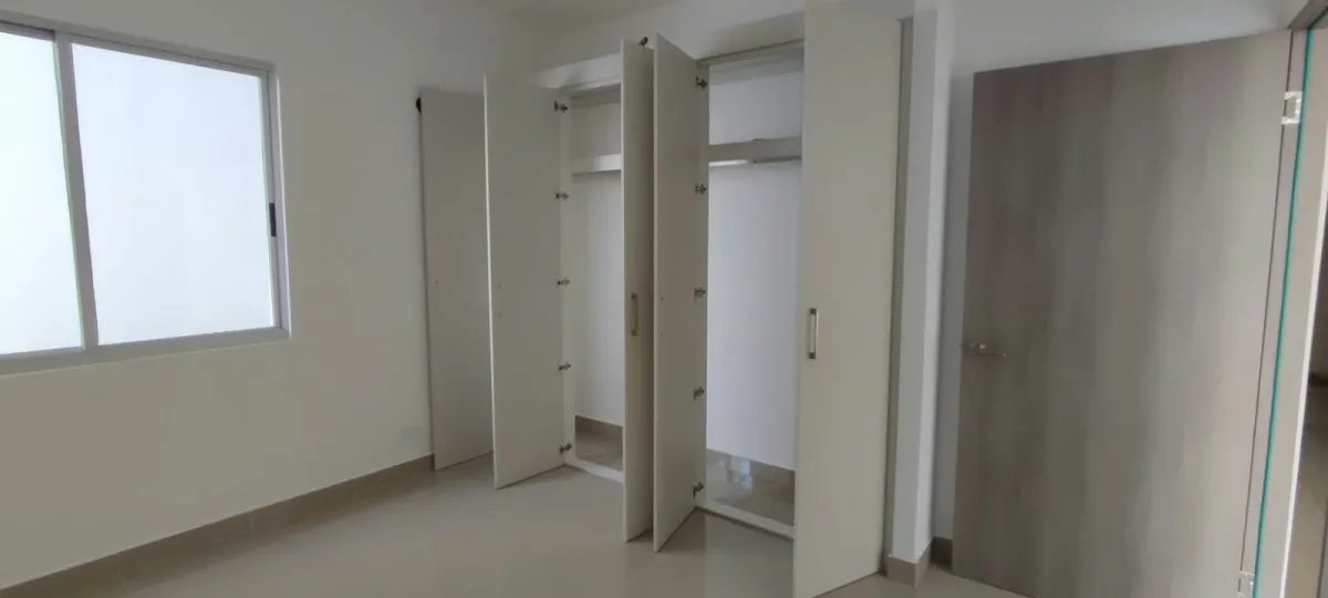 Amplio Apartamento con Terraza en PH Metro View  -  Hato Pintado