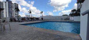 Amplio Apartamento con Terraza en PH Metro View  -  Hato Pintado