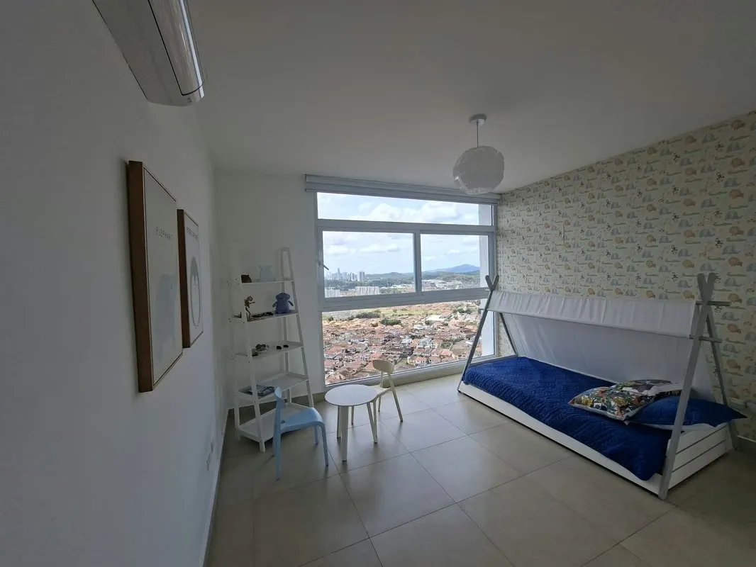 Lujoso Apartamento en PH Country Heights | Altos de Panamá | 218 m²