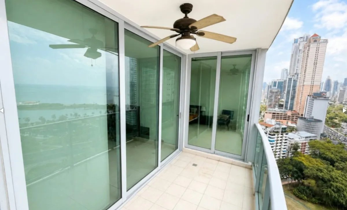 Furnished 1-Bedroom Apartment for Rent on Avenida Balboa | Allure at the Park