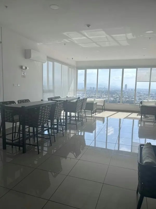 Apartamento à Venda em Río Abajo