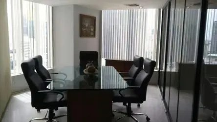 Venta de Oficina Amoblada en Obarrio