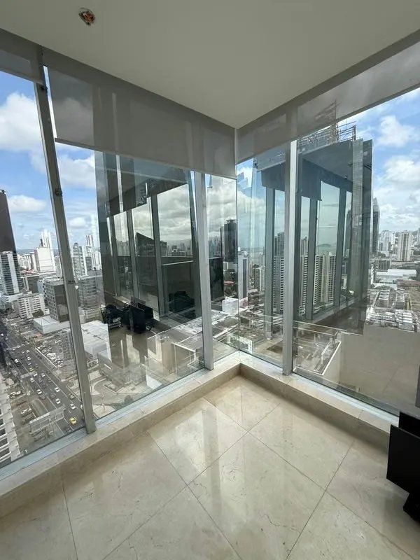 VENTA Oficina comercial · F&F Properties