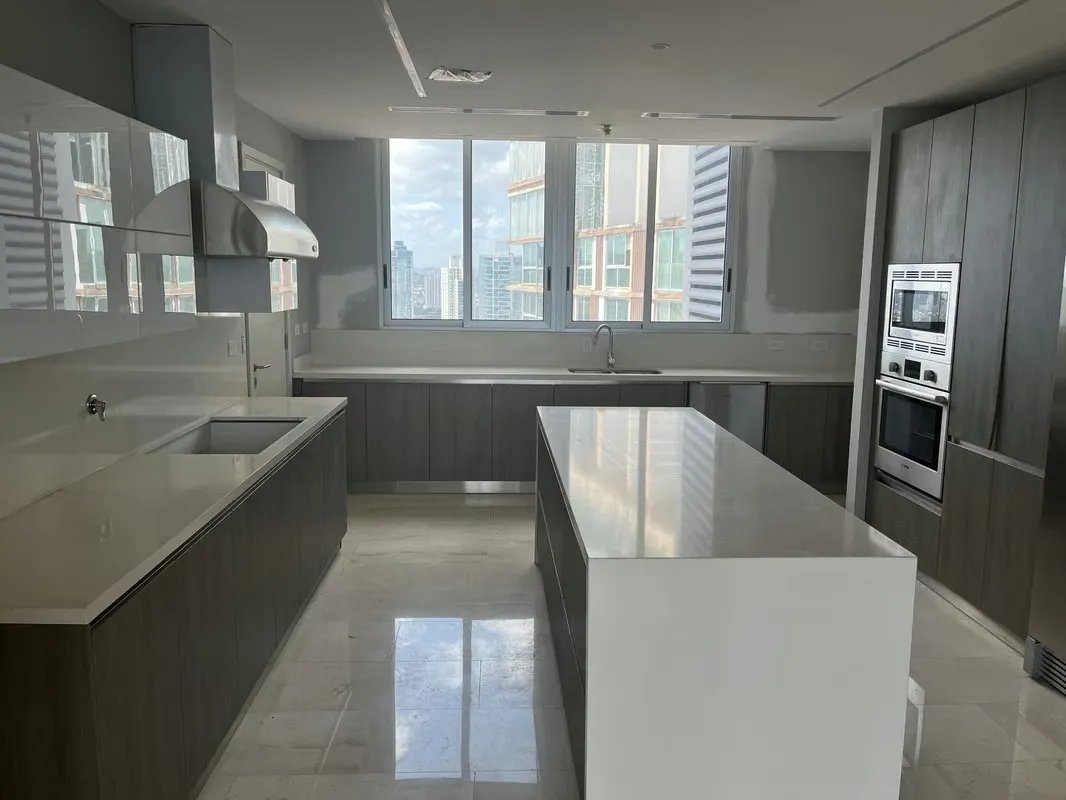 PENTHOUSE A ESTRENAR EN COCO DEL MAR  -  TORRE PANORAMA | 352 m²