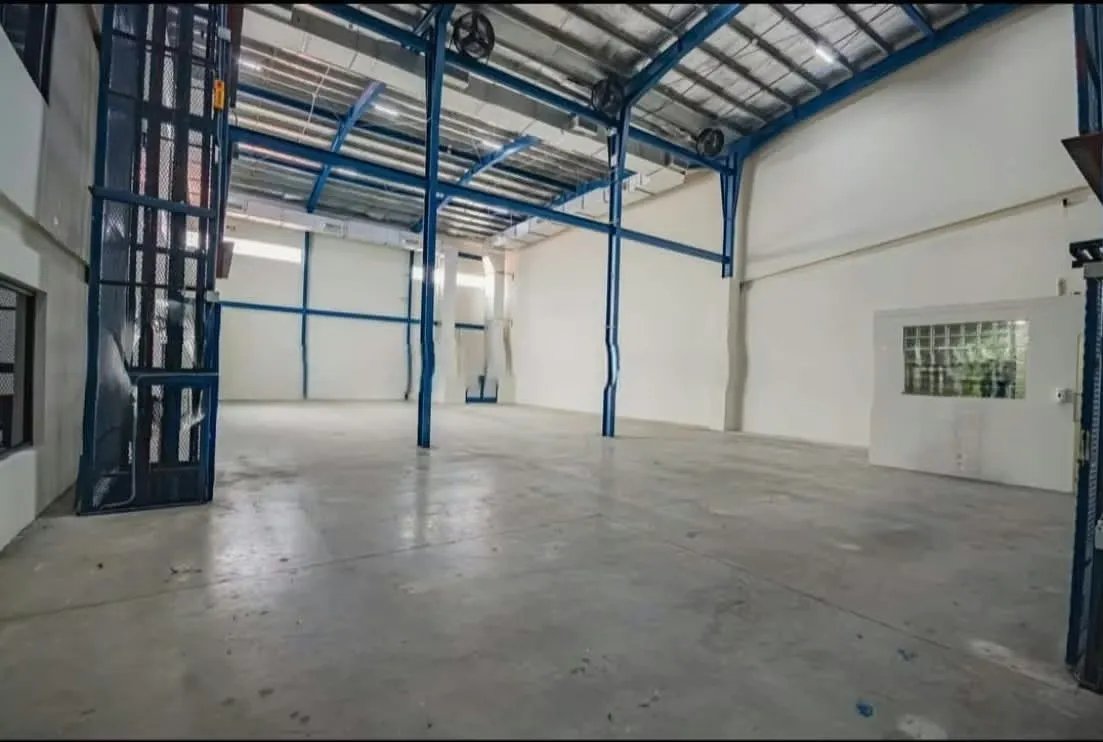 Corporate Building for Lease - Costa del Este | Offices + Warehouse | High Visibility