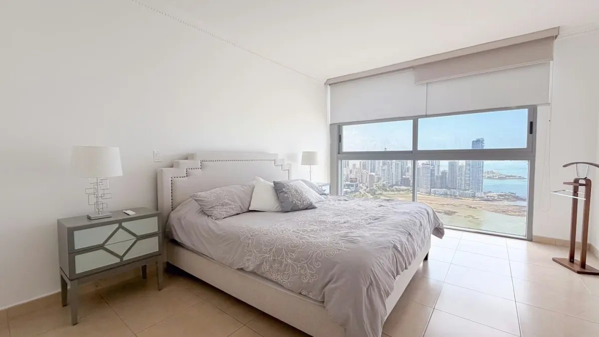 LISTO PARA MUDARTE! AMPLIO APARTAMENTO AMOBLADO