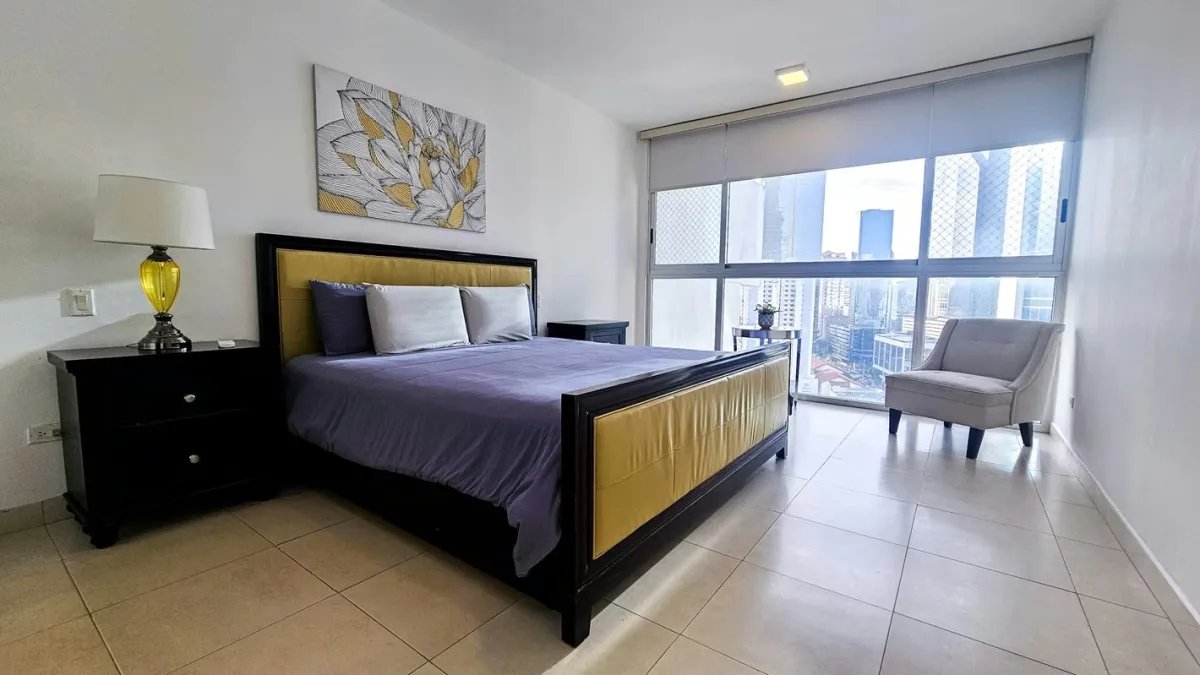 Exclusivo Apartamento Amoblado en Avenida Balboa | 3 Recámaras | 256 m²