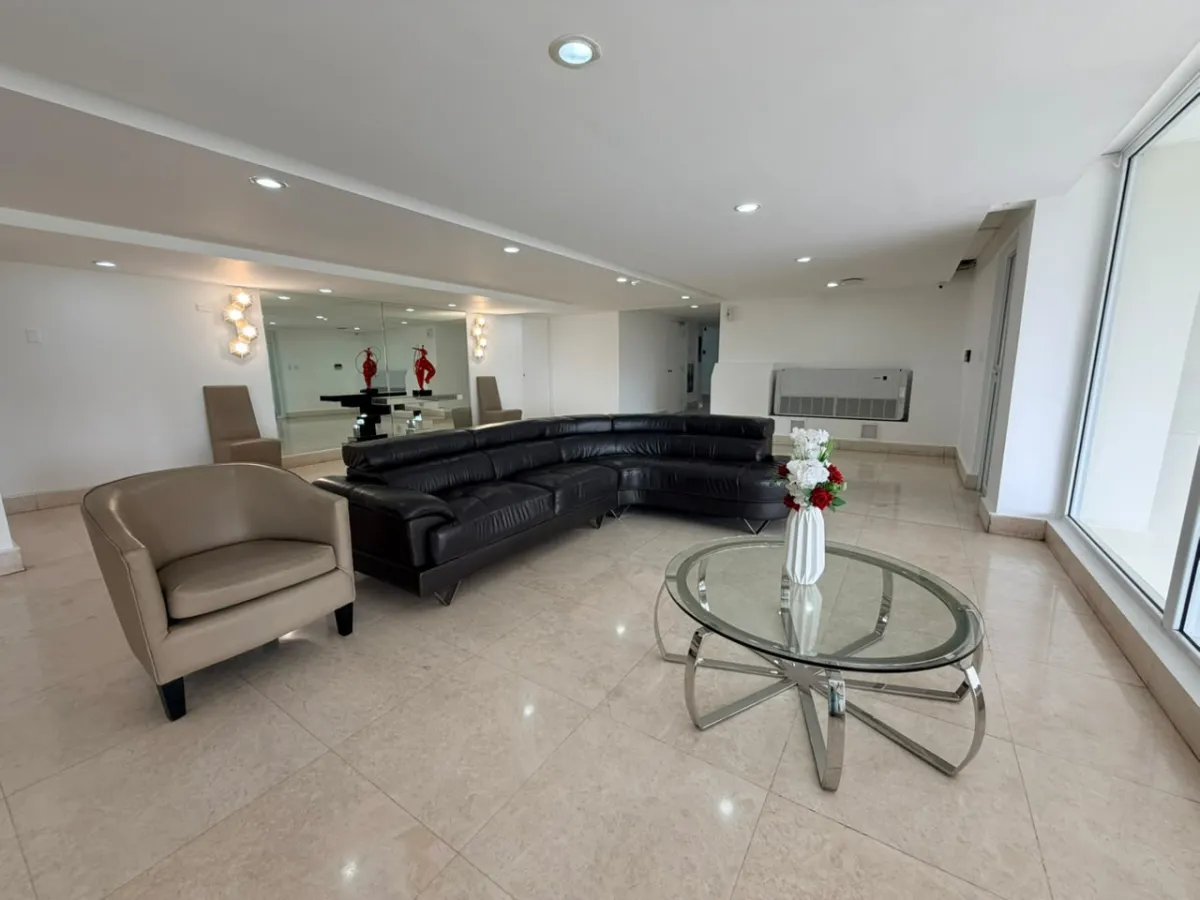 Venta de apartamento en PH Belview Towers, Edison Park